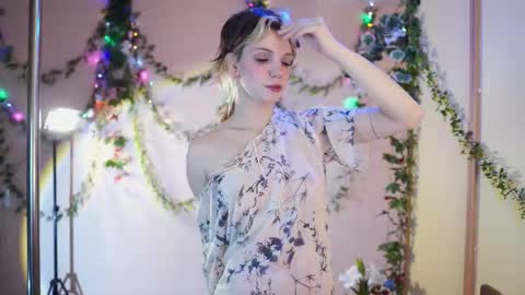 JennyMira   THANK YOU FOR 77 777  online show from 11.28.25