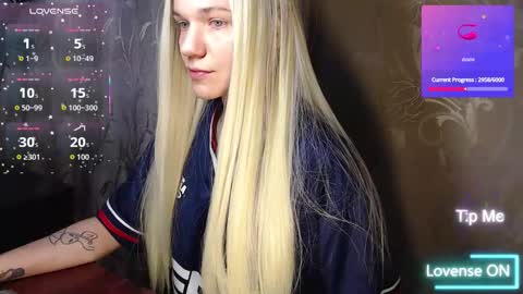 Snapshot of shiny_victoria chatting on 02.13.26 Victoria online show from 02.13.26