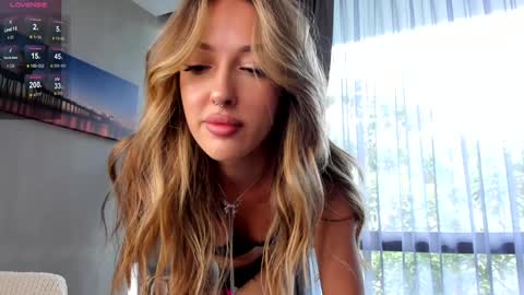 Melissa online show from 12.12.24