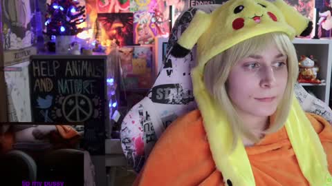 Snapshot of shirayuki_hime chatting on 02.01.25 Im Lilu Rosenblum Guys I have ----Ill be glad to see you there online show from 02.01.25