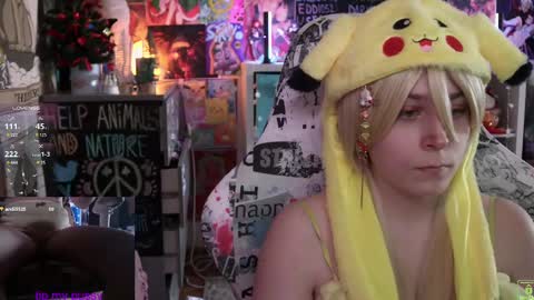 Snapshot of shirayuki_hime chatting on 03.05.25 Im Lilu Rosenblum Guys I have ----Ill be glad to see you there online show from 03.05.25