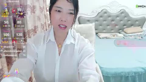 Shirleyni online show from 11.04.25