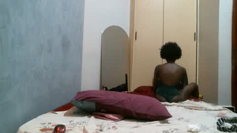 Snapshot of shiro254 chatting on 10.13.25 Shi-ro online show from 10.13.25