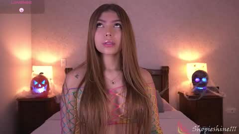 Sophie online show from 10.29.25