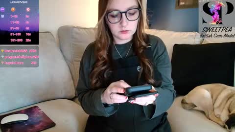 Snapshot of short_sweetpea chatting on 02.15.26 short sweetpea online show from 02.15.26