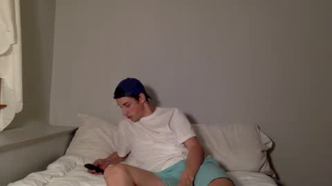 Snapshot of shortiesn40s chatting on 10.07.25 shortiesn40s online show from 10.07.25