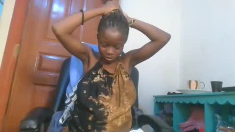 Snapshot of shortnswee254 chatting on 03.18.26 shortnswee254 online show from 03.18.26