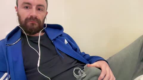 show_jizzness online show from 02.02.25