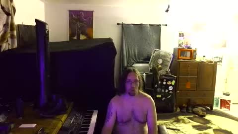 Snapshot of shredmancer chatting on 05.19.26 shredmancer online show from 05.19.26