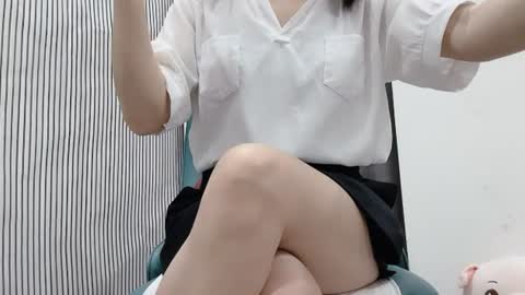 Snapshot of shshiko chatting on 06.28.26 Hua yi online show from 06.28.26