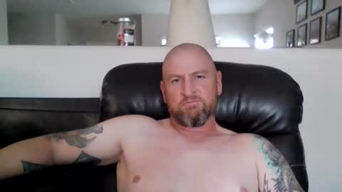 Snapshot of shwmeyours chatting on 11.05.25 shwmeyours online show from 11.05.25