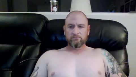 Snapshot of shwmeyours chatting on 11.08.25 shwmeyours online show from 11.08.25