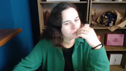 Snapshot of shy_lil chatting on 10.16.25 shy_lil online show from 10.16.25
