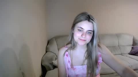 Snapshot of shy_sabrina_ chatting on 03.24.26 shy_sabrina_ online show from 03.24.26