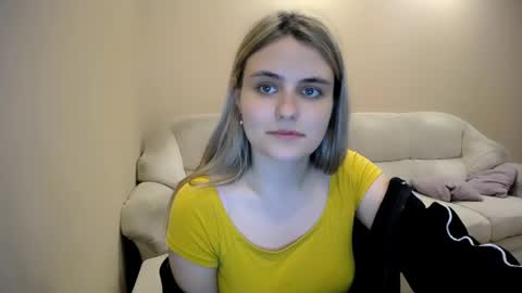 Snapshot of shy_sabrina_ chatting on 04.29.26 shy_sabrina_ online show from 04.29.26