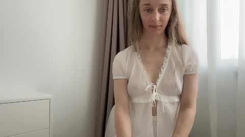Snapshot of shy_schoolgirl_ chatting on 05.28.26 shy_schoolgirl_ online show from 05.28.26