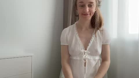 Snapshot of shy_schoolgirl_ chatting on 05.29.26 shy_schoolgirl_ online show from 05.29.26