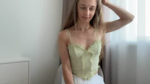 Snapshot of shy_schoolgirl_ chatting on 06.30.26 shy_schoolgirl_ online show from 06.30.26