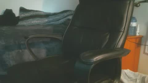 Snapshot of shyboyhugecum2020 chatting on 02.03.26 shyboyhugecum2020 online show from 02.03.26