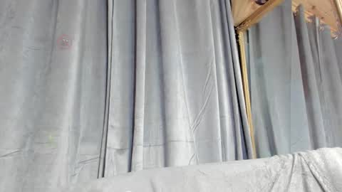 Snapshot of shydreamss chatting on 03.11.25 Anny online show from 03.11.25