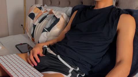 shydude666 online show from 12.17.25