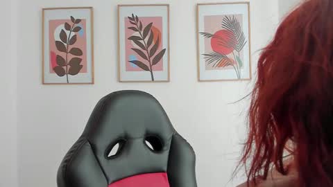 Snapshot of shylittlebunny chatting on 02.15.25 shylittlebunny online show from 02.15.25