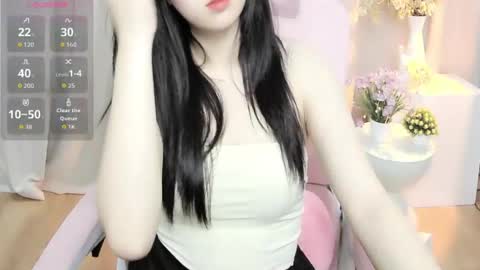 Snapshot of shynana23 chatting on 06.14.26 nana online show from 06.14.26
