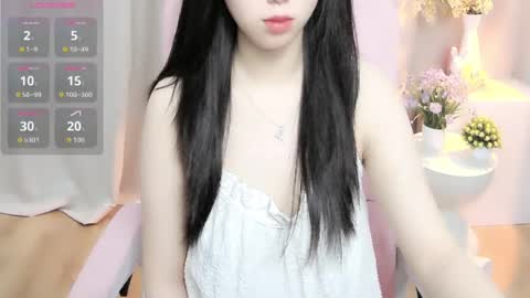 Snapshot of shynana23 chatting on 06.23.26 nana online show from 06.23.26