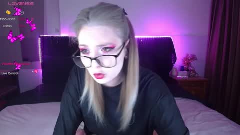 Snapshot of shysweetrish chatting on 04.07.26 shysweetrish online show from 04.07.26