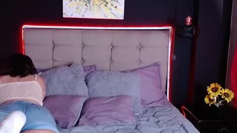 Snapshot of shyvibes_ chatting on 02.15.25 CALL ME  CHARLOTTE online show from 02.15.25