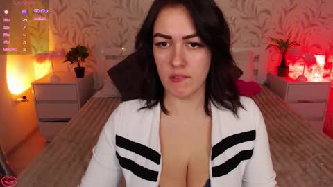 Snapshot of shyyswallow chatting on 02.26.26 Mila online show from 02.26.26