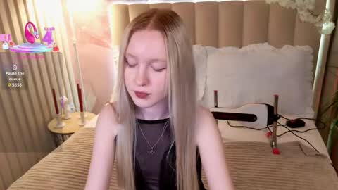 Sia online show from 04.14.26