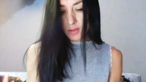 Siaconna online show from 10.25.25