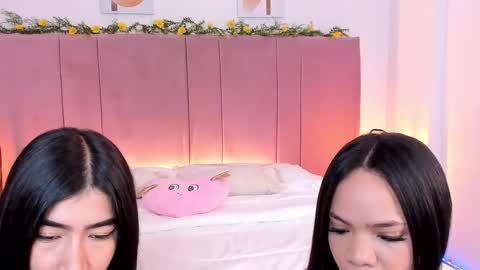 Siara and Zoe tattoo online show from 03.09.26