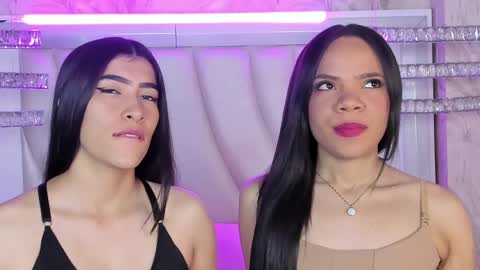 Siara and Zoe tattoo online show from 04.07.26