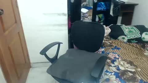 Snapshot of siblley chatting on 02.12.25 sara online show from 02.12.25