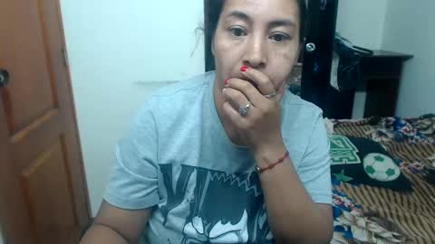 Snapshot of siblley chatting on 02.12.25 sara online show from 02.12.25