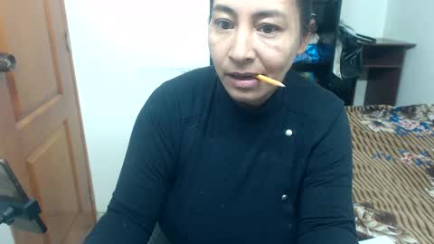 Snapshot of siblley chatting on 02.14.25 sara online show from 02.14.25