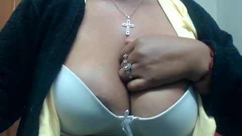 Snapshot of siblley chatting on 02.17.25 sara online show from 02.17.25