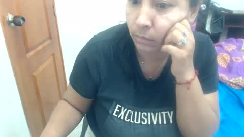 Snapshot of siblley chatting on 02.27.25 sara online show from 02.27.25