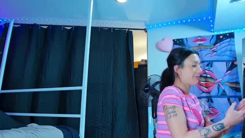 Snapshot of siclianprincess chatting on 03.25.26 Miss Meadow Gotti Romano online show from 03.25.26