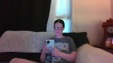 Snapshot of sidneyraee chatting on 04.23.26 Mrs. St. Patrickk online show from 04.23.26
