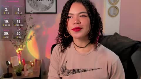 Snapshot of siena_millerr chatting on 02.17.26 Vaiolet online show from 02.17.26