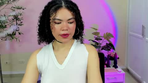 Vaiolet online show from 04.06.26