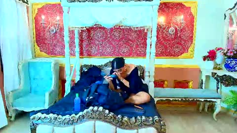 Snapshot of sienna_dark chatting on 05.16.26 SinnaDark online show from 05.16.26