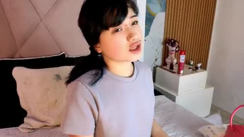 Snapshot of sienna_desiree chatting on 06.15.26 Sienna Desieree online show from 06.15.26