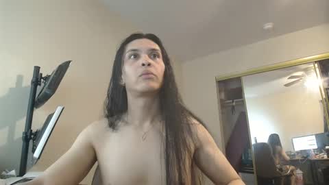 Nicole Zelaya Ferrati  Niky Ferrati online show from 12.12.24