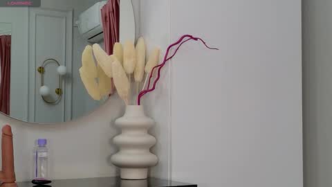 Sienna online show from 10.20.25