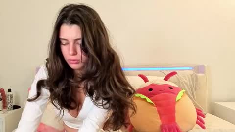 Sienna online show from 02.10.26