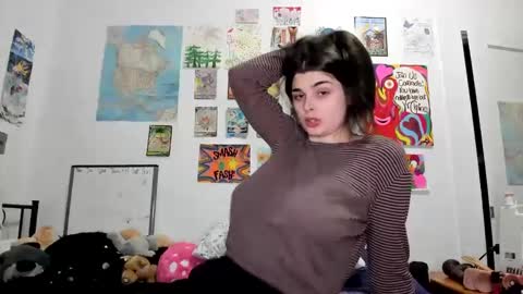 Snapshot of sierrasquirter chatting on 12.20.24 Sierra online show from 12.20.24